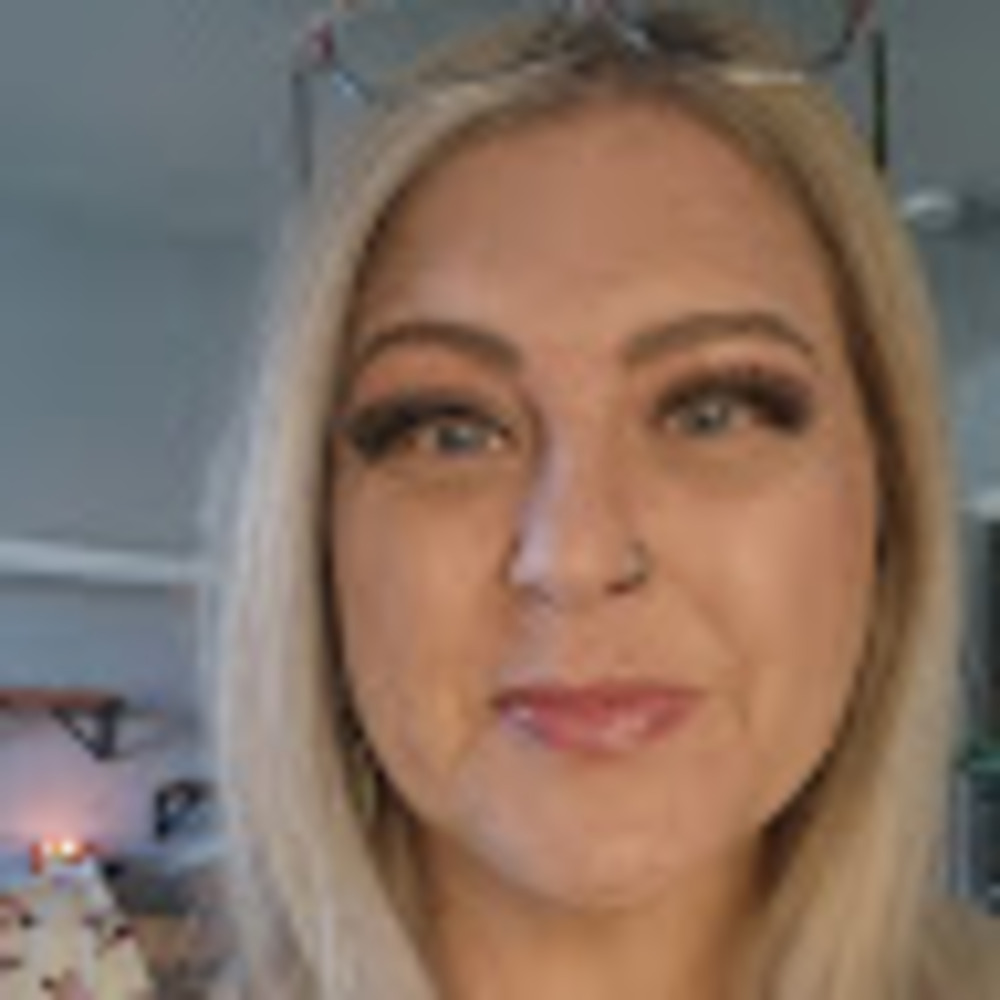 Meet your Posher, Noelle